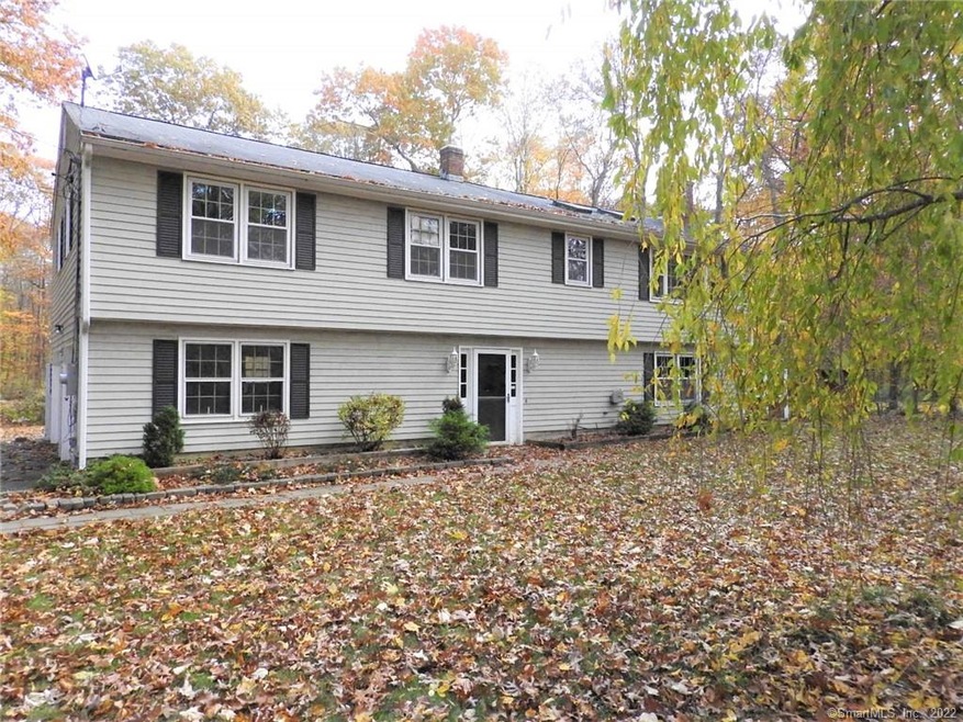 140 Maupas Rd N, Guilford, CT 06437 - photo 1