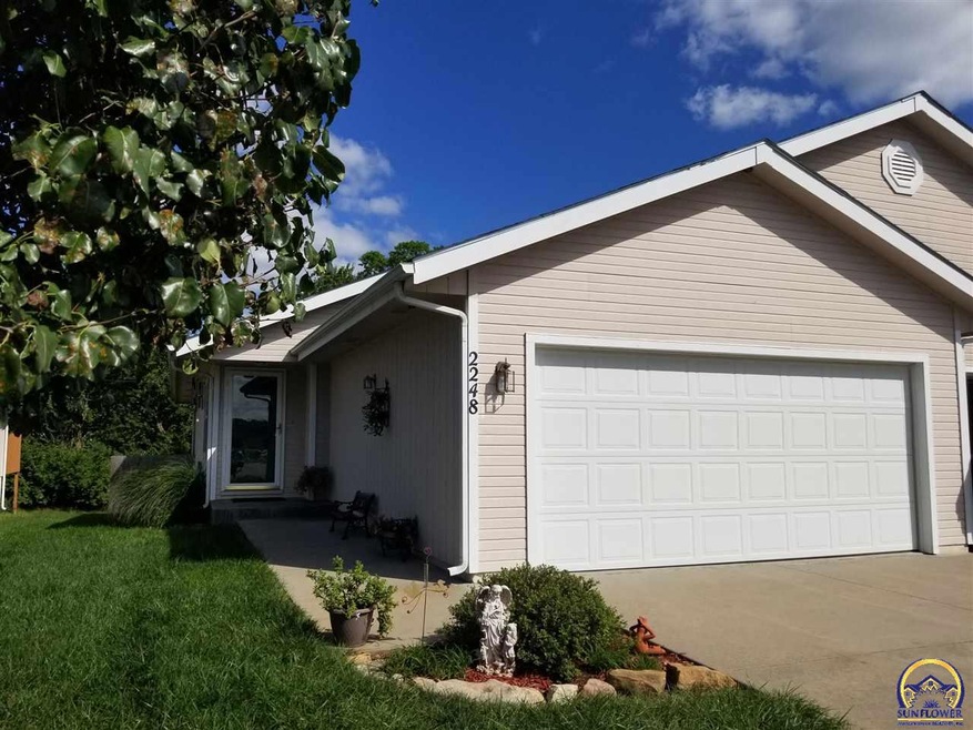 2248 SW Ancaster Rd, Topeka, KS 66614 - photo 1