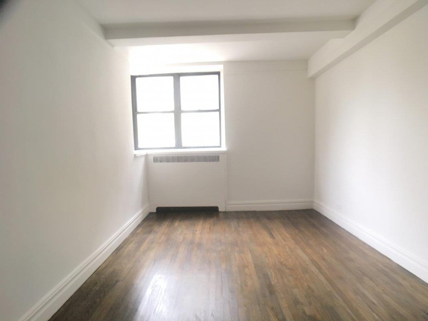 690 Fort Washington Ave unit 1K, New York, NY 10040 - photo 1