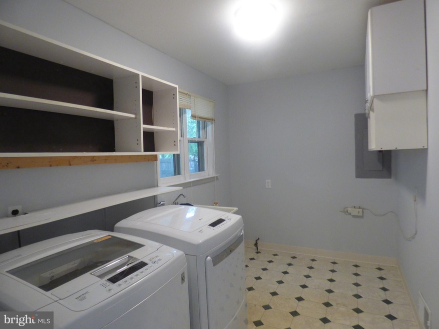 181 Piano Dr, Newark, DE 19713 - photo 1