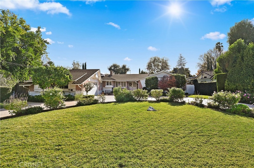 20628 De Forest St, Woodland Hills, CA 91364 - photo 1