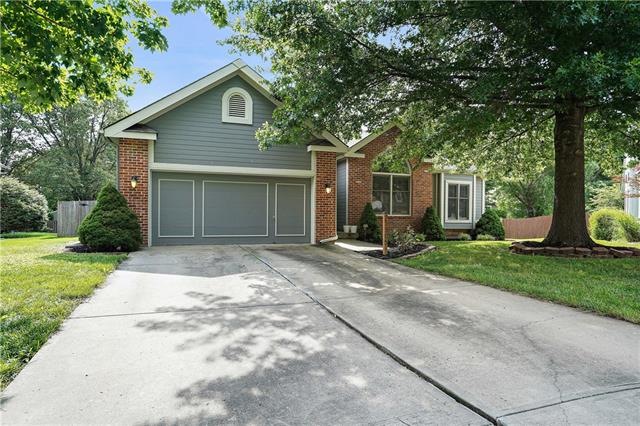 21305 W 56th St, Shawnee, KS 66218 - photo 1