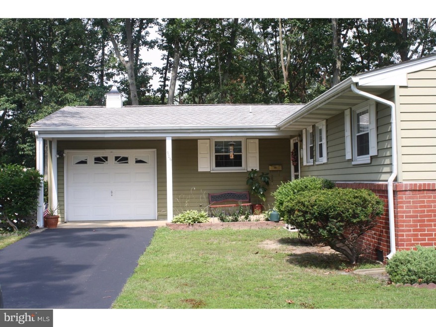 906 Cornwall Terrace, Blackwood, NJ 08012 - photo 1