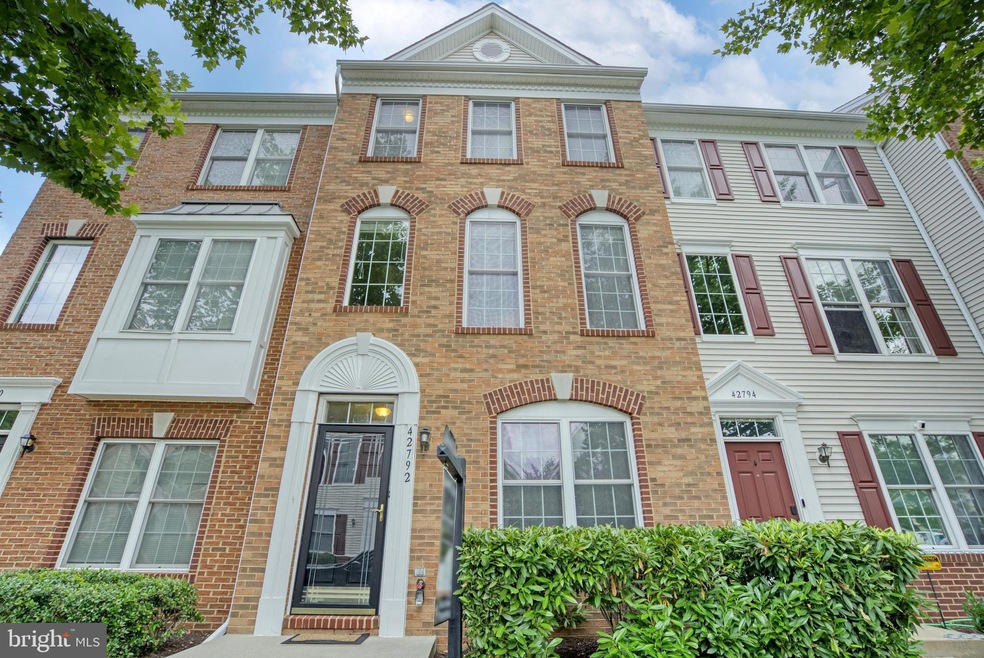42792 Smallwood Terrace, Chantilly, VA 20152 - photo 1