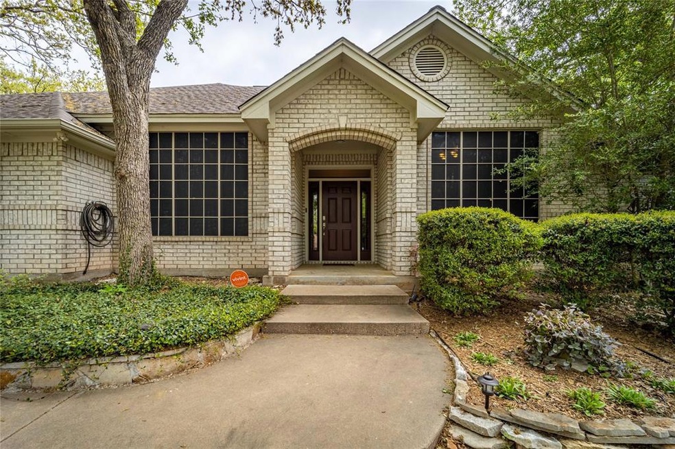 5305 Tioga Ct, Granbury, TX 76049 - photo 1