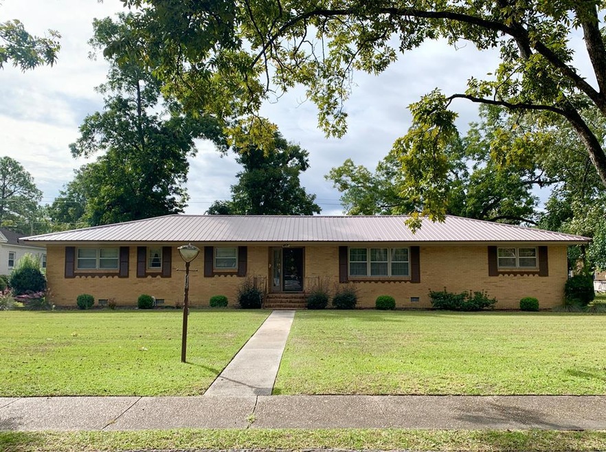 712 E 14th Ave, Cordele, GA 31015 - photo 1