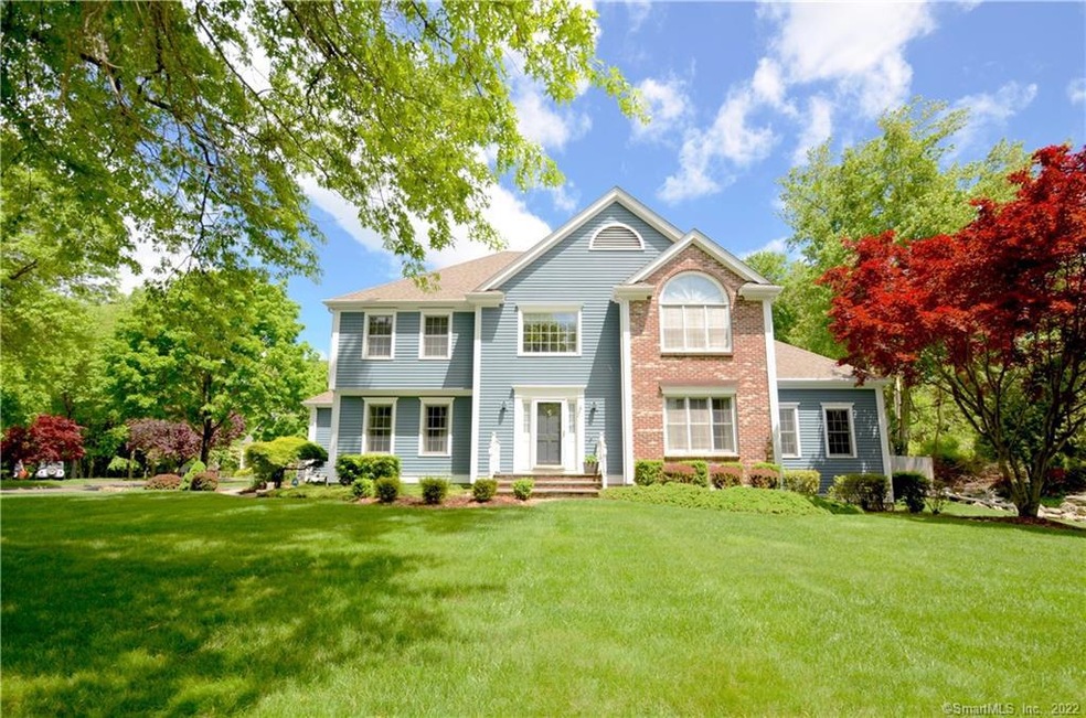 90 Evelyn St, Southport, CT 06890 - photo 1