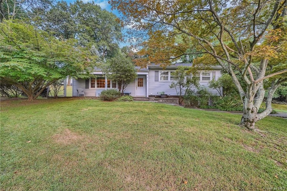 3 Dawn Ln, Airmont, NY 10901 - photo 1