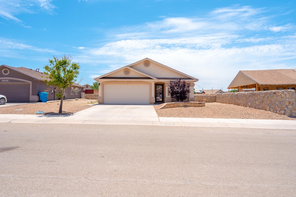 11512 Flor Liatris Dr, Socorro, TX 79927 - photo 1