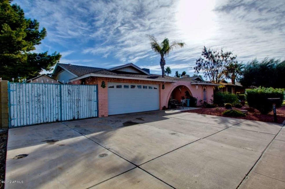 Rv gate and drive way