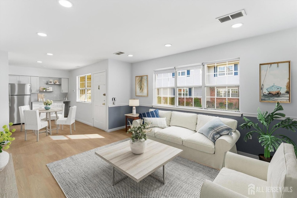 4 Hawaii Ct unit B, Matawan, NJ 07747 - photo 1