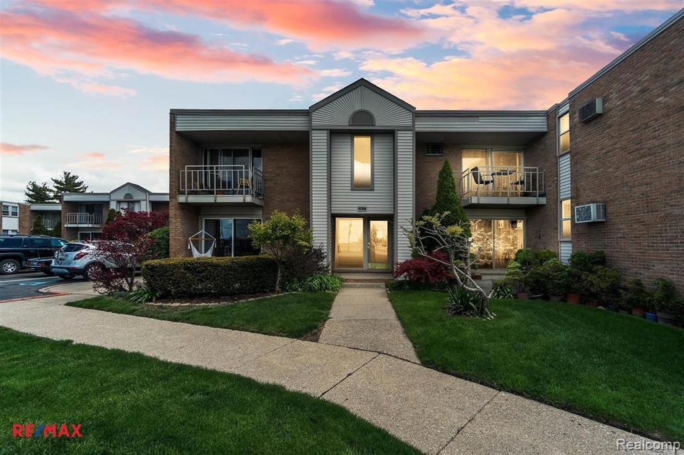 25-1677 Cass Lake Rd, Unit D-WindowStill-Real-Esta