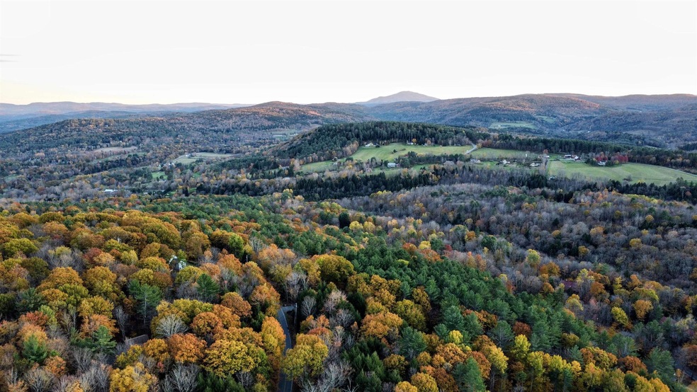 0 Baker Turn unit 5019377, Hartford, VT 05001 - photo 1