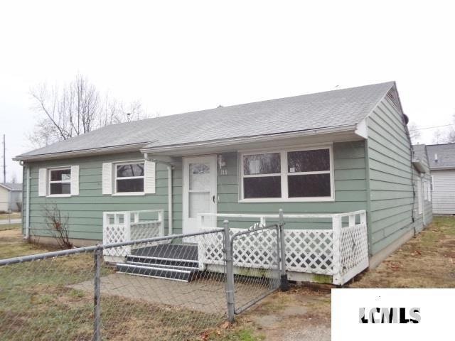 115 Denver Ave, Lincoln, IL 62656 - photo 1