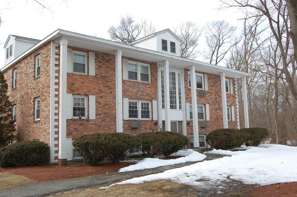 39 N Billerica Rd unit 9, Lowell, MA 01852 - photo 1