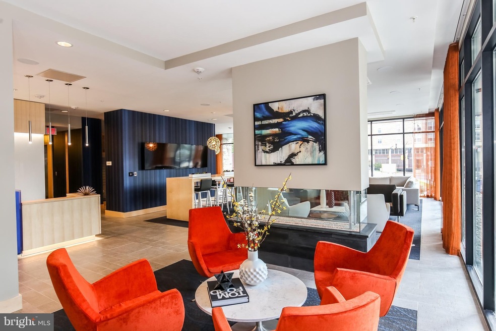 Octave 1320 unit 603, Silver Spring, MD 20910 - photo 1