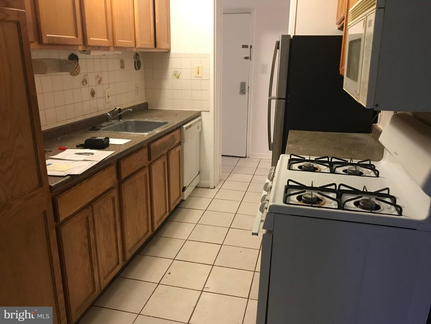 2316 Freetown Ct unit 1B, Reston, VA 20191 - photo 1