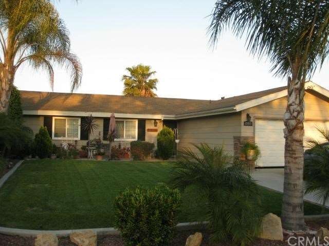 Beautiful Landscaped Front Yard