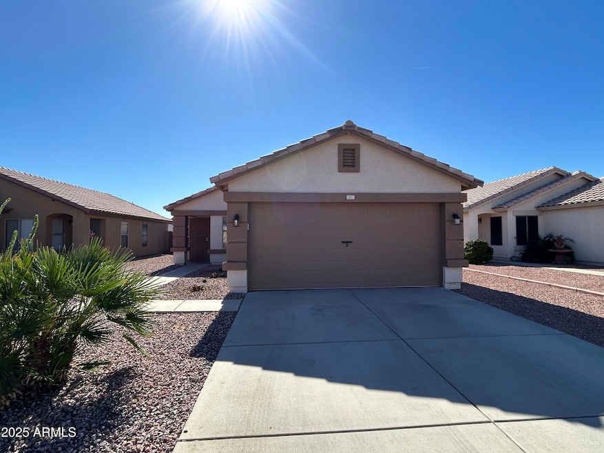 15011 W Redfield Rd, Surprise, AZ 85379 - photo 1