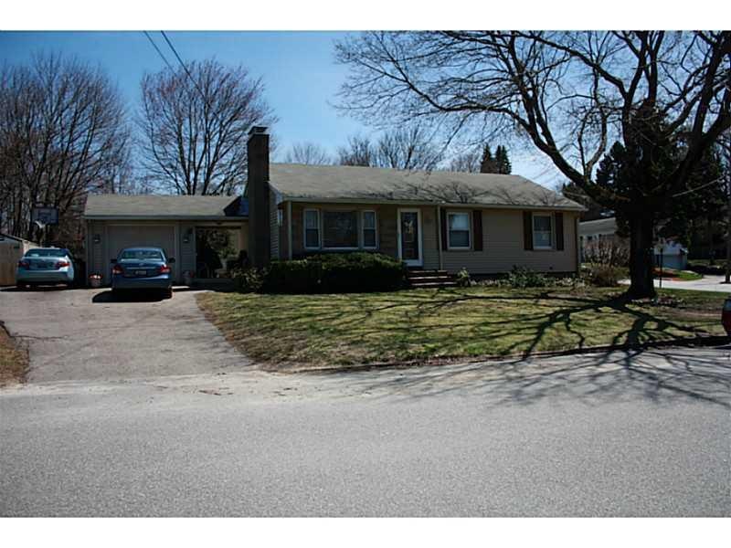 121 Priscilla Rd, Woonsocket, RI 02895 - photo 1