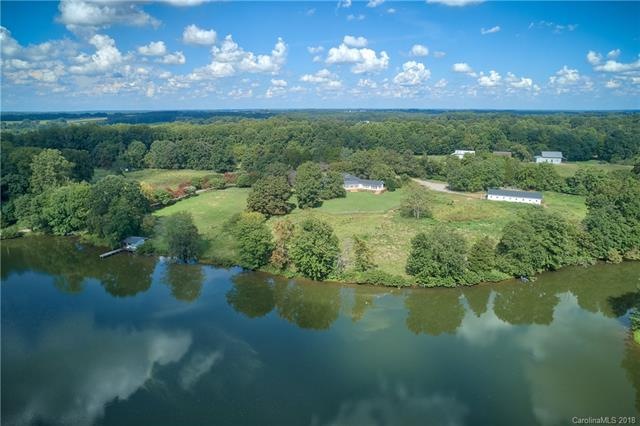 190 Baymount Acres Dr, Statesville, NC 28625 - photo 1