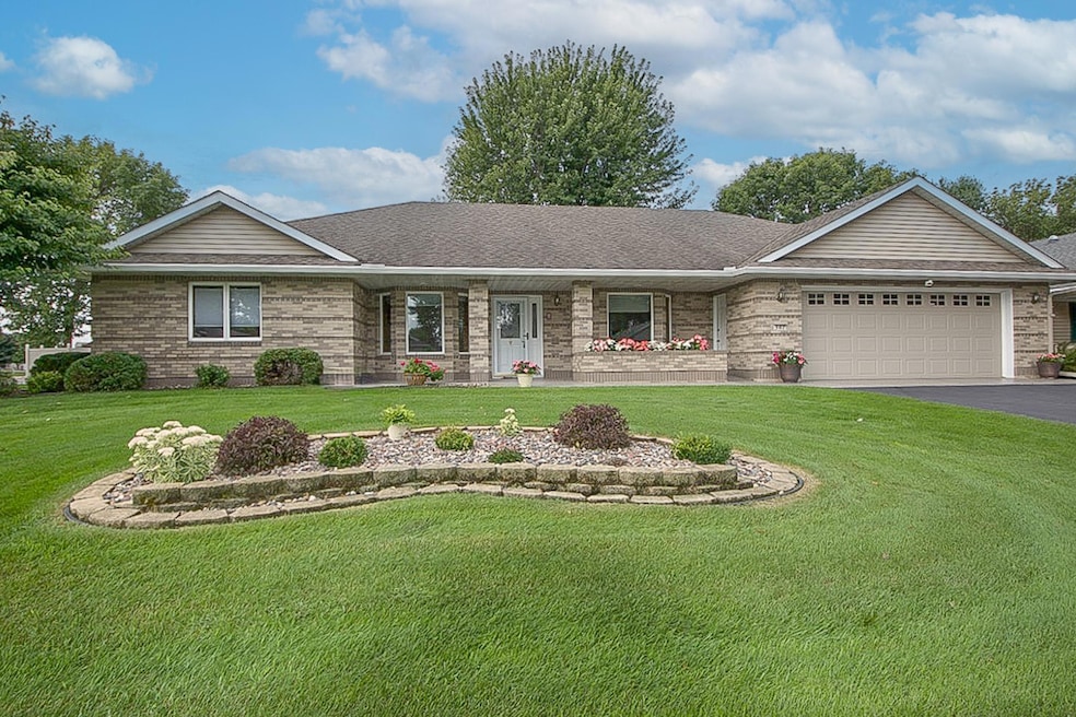 For Sale $409,900 • Co-Listing Agent