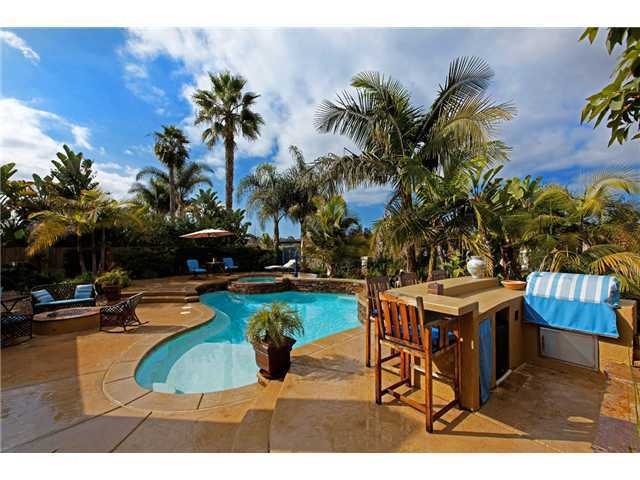 7201 Mimosa Dr, Carlsbad, CA 92011 - photo 1