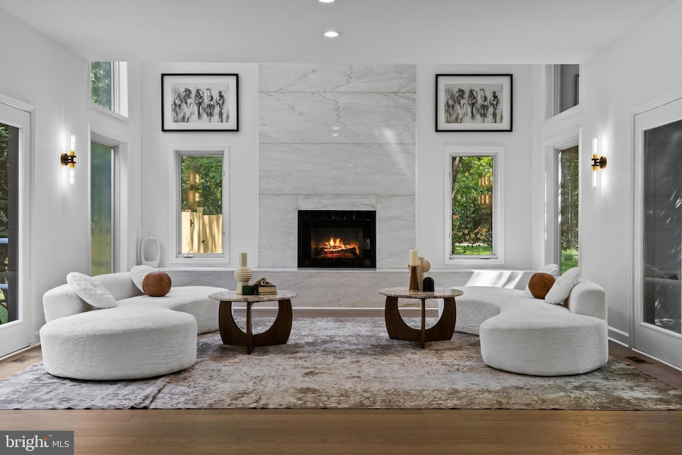 Sold $1,550,000 • Co-Listing Agent