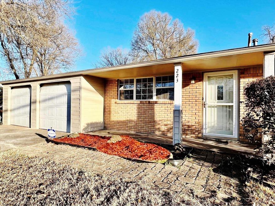 223 Wake Village Rd, Wake Village, TX 75501 - photo 1