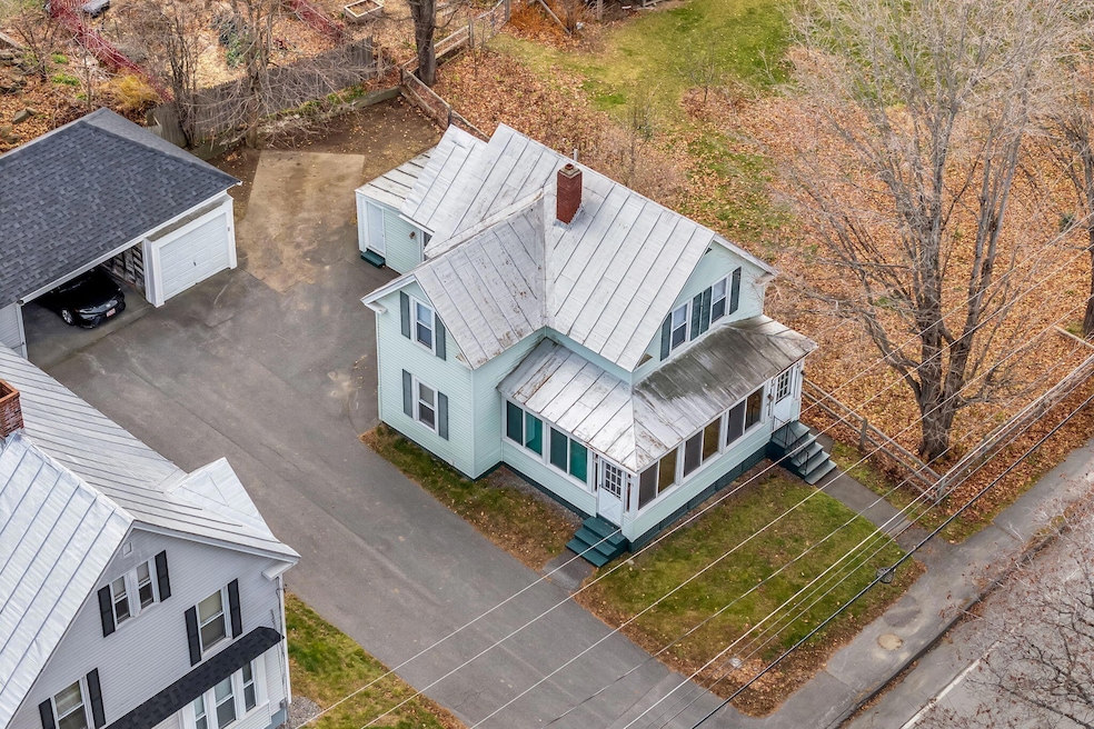 26 Pleasant St, Skowhegan, ME 04976 - photo 1