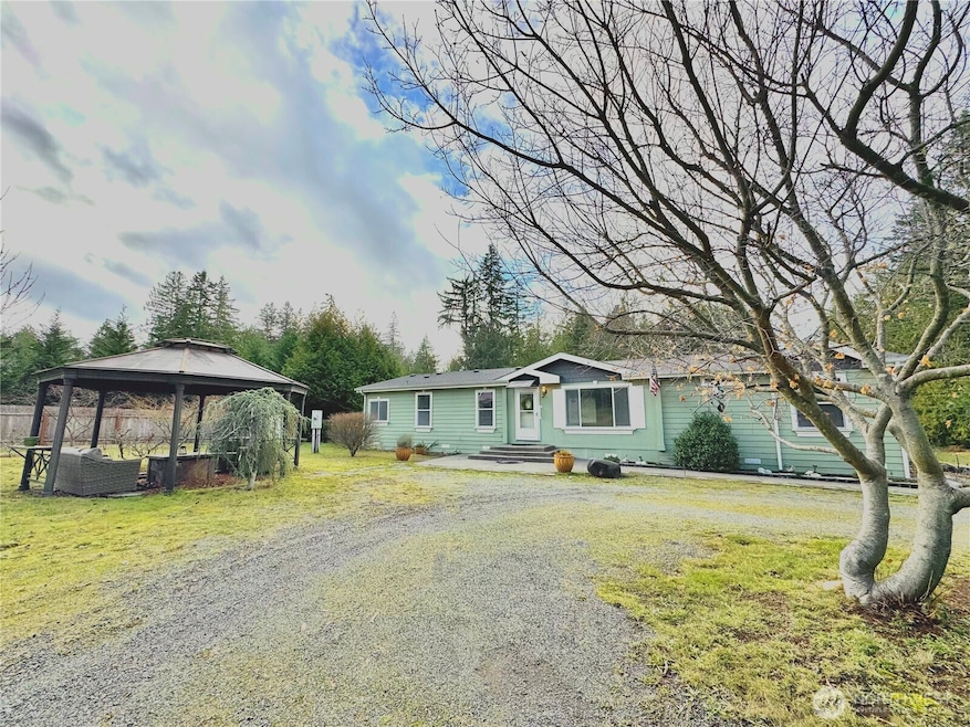 15740 Peacock Hill Rd SE, Olalla, WA 98359 - photo 1