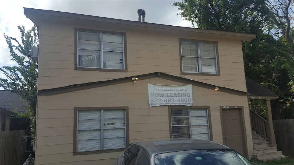 9315 Kelburn Dr, Houston, TX 77016 - photo 1