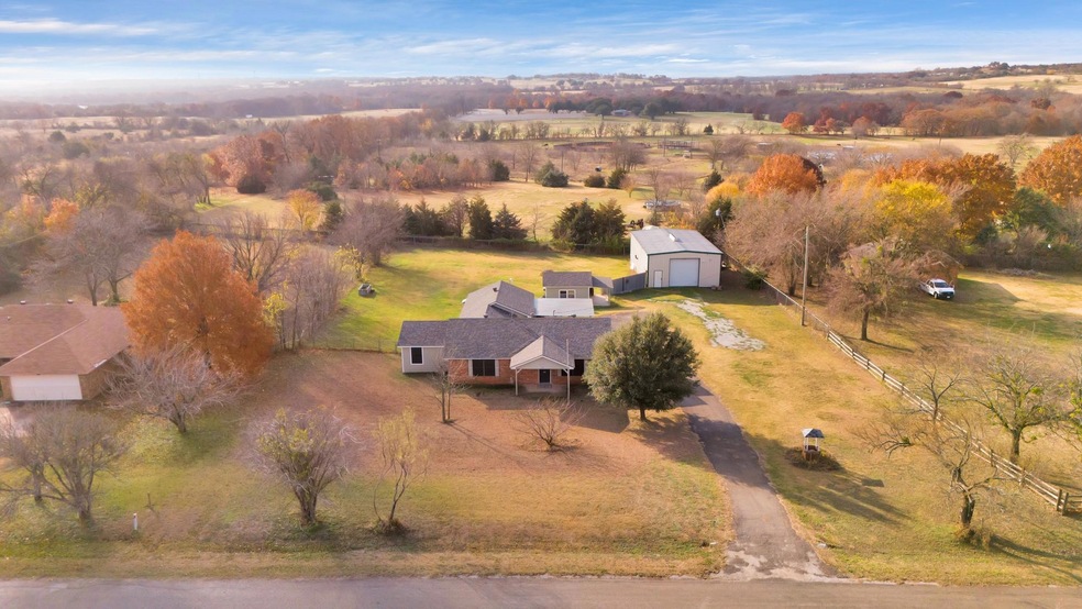 3021 Sunrise Trail, Weatherford, TX 76088 - photo 1