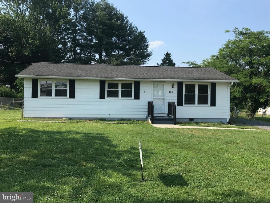 102 Cooper St, Edinburg, VA 22824 - photo 1