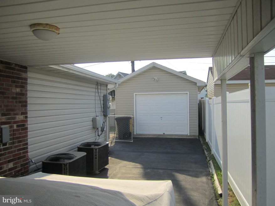 714 Hamlen Rd, Glen Burnie, MD 21061 - photo 1