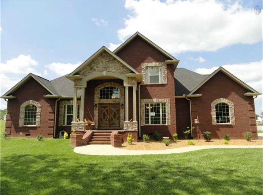 138 Longwood Dr, Shelbyville, TN 37160 - photo 1