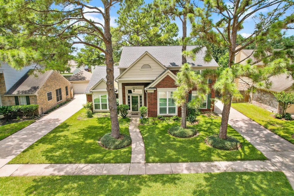 7443 Shangrila Ln, Houston, TX 77095 - photo 1