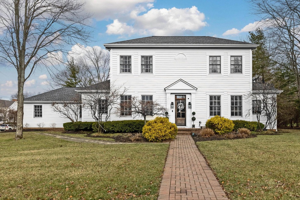 Sold $1,045,000 • Co-Listing Agent