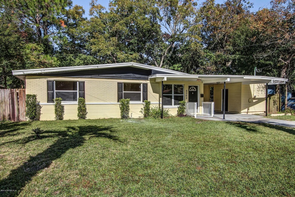 6505 Solandra Dr S, Jacksonville, FL 32210 - photo 1