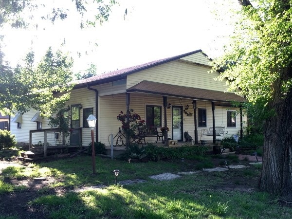Welcome to 203 N. Willow