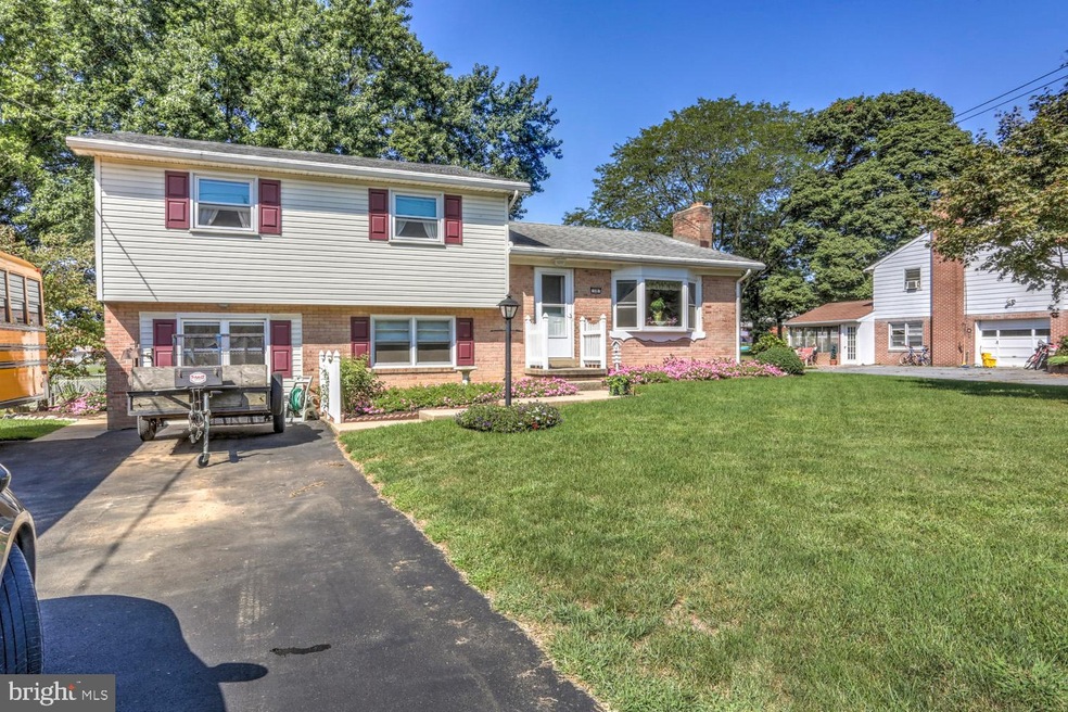 10 Geist Rd, Lancaster, PA 17601 - photo 1