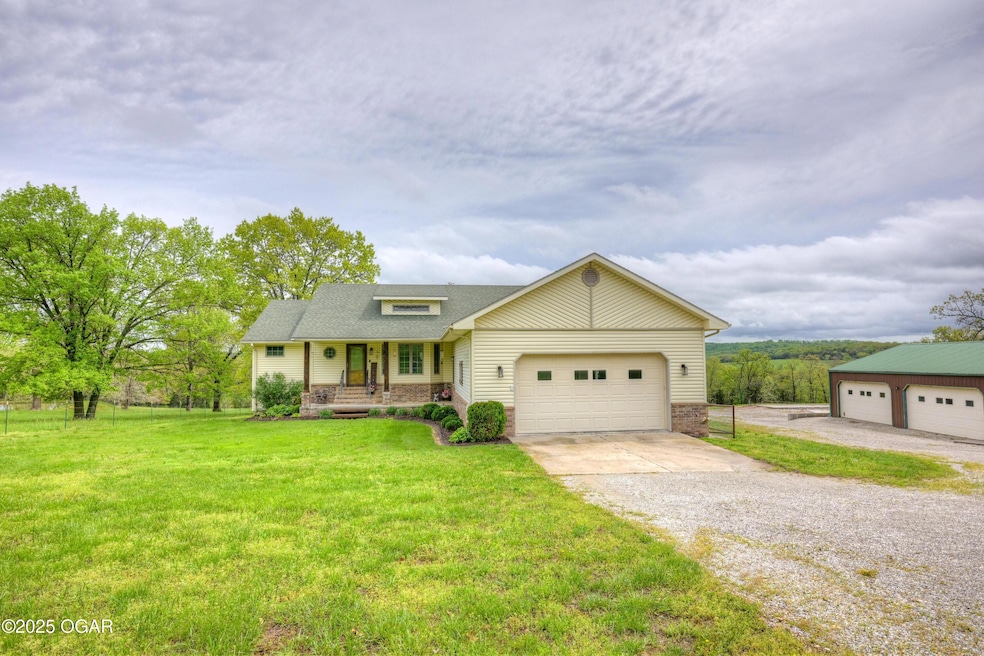 For Sale $674,900 • Co-Listing Agent