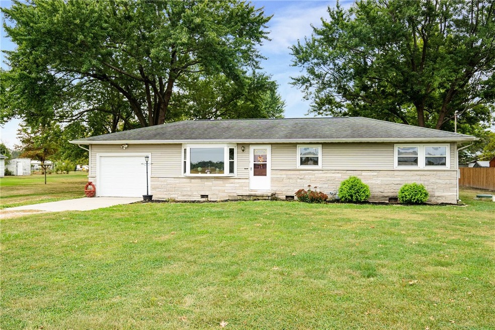 14117 E 950th Ave, Effingham, IL 62401 - photo 1