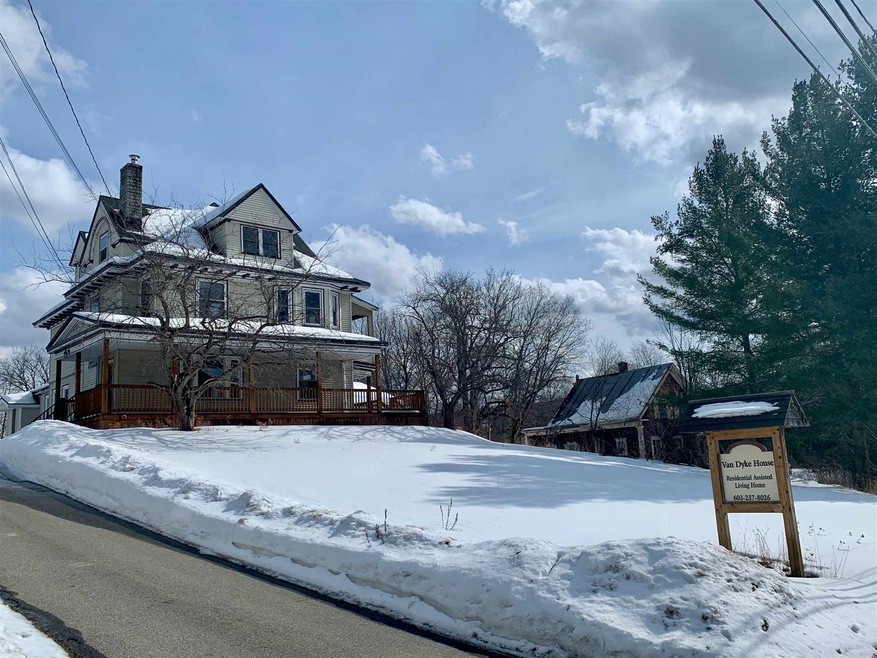 178 Main St, Colebrook, NH 03576 - photo 1