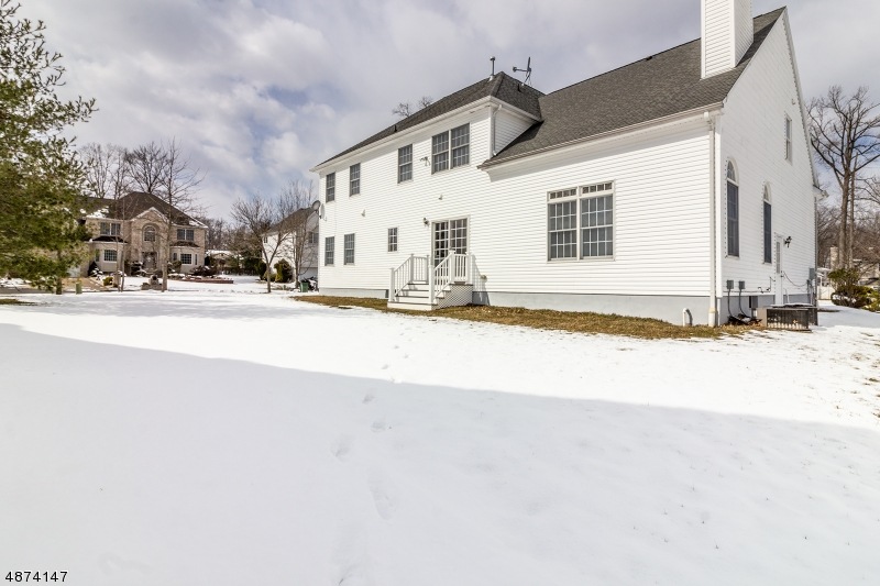 7 Vassallo Ct, Edison, NJ 08820 - photo 1