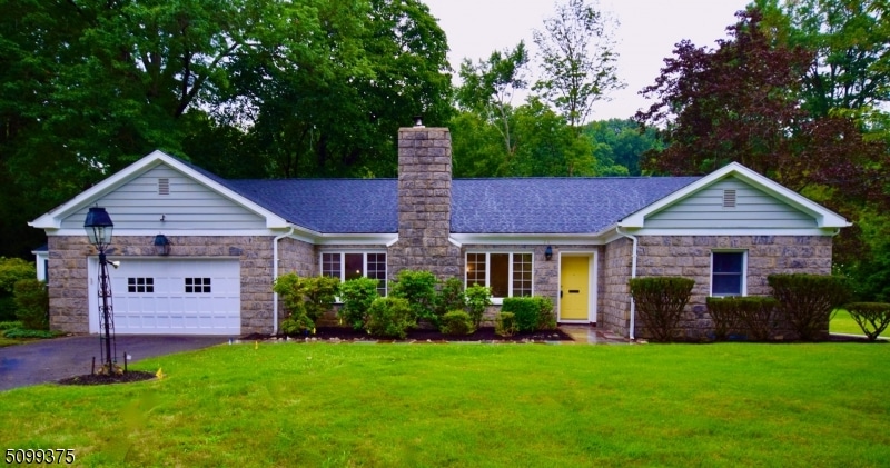 26 Sun Valley Way, Morris Plains, NJ 07950 - photo 1