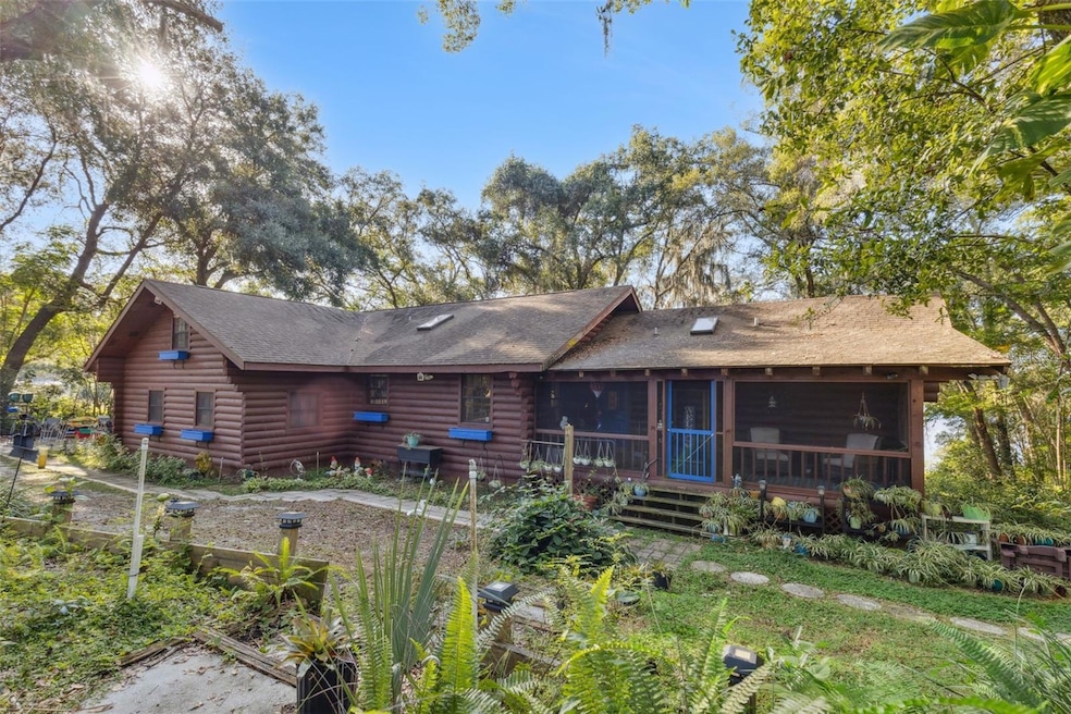 Pending $325,000 • Co-Listing Agent