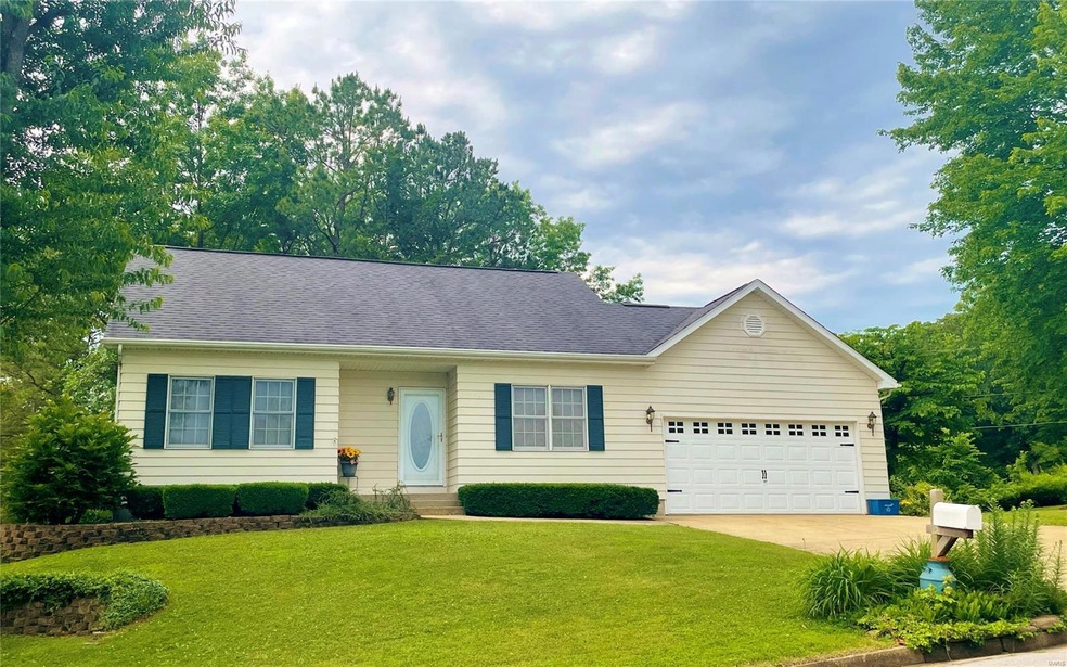 902 Laurel Dr, Rolla, MO 65401 - photo 1