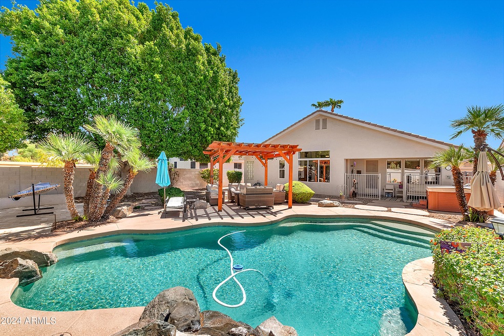 1632 E Robinson Way-36
