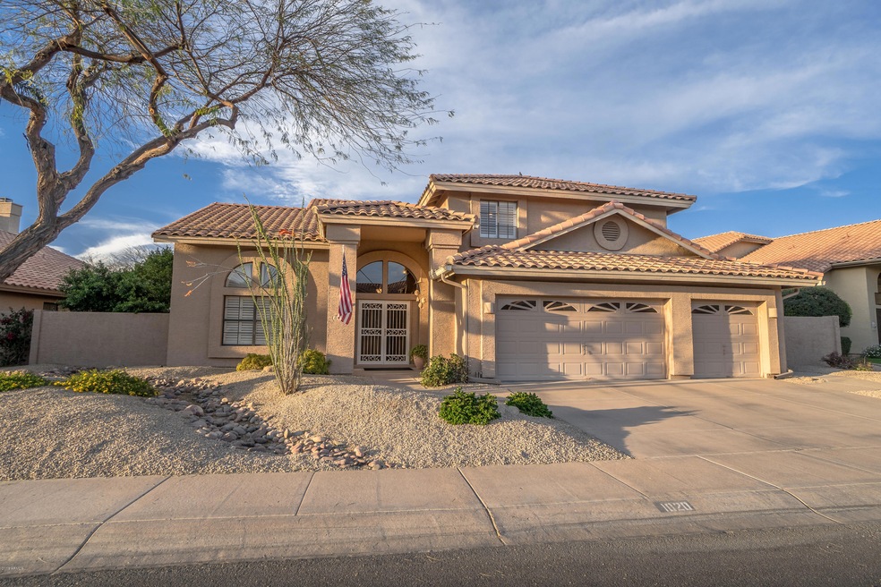 1020 W Sherri Dr, Gilbert, AZ 85233 - photo 1